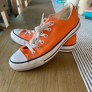 Converse Chuck Taylor. Orange.